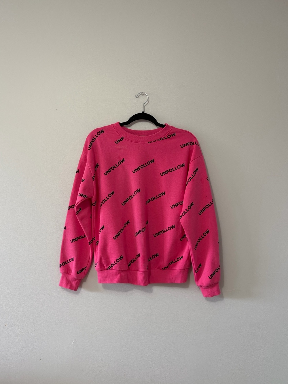 Forever 21 Unfollow All-Over Print Sweatshirt Pink Logo Sweatshirt Size Small